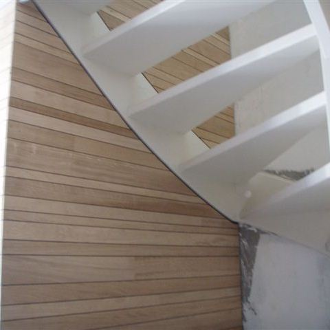 Afbouw van casco woning in Amsterdam Oost.